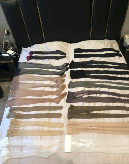 粗大的内捧猛烈进出小视频