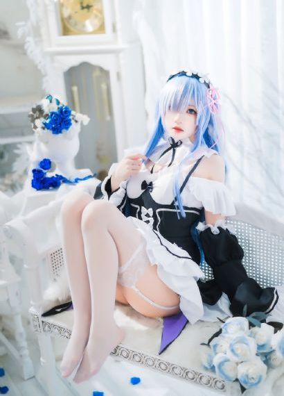 高贵女王脚奴视频vk