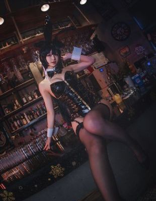凌晨三点半看高清电视